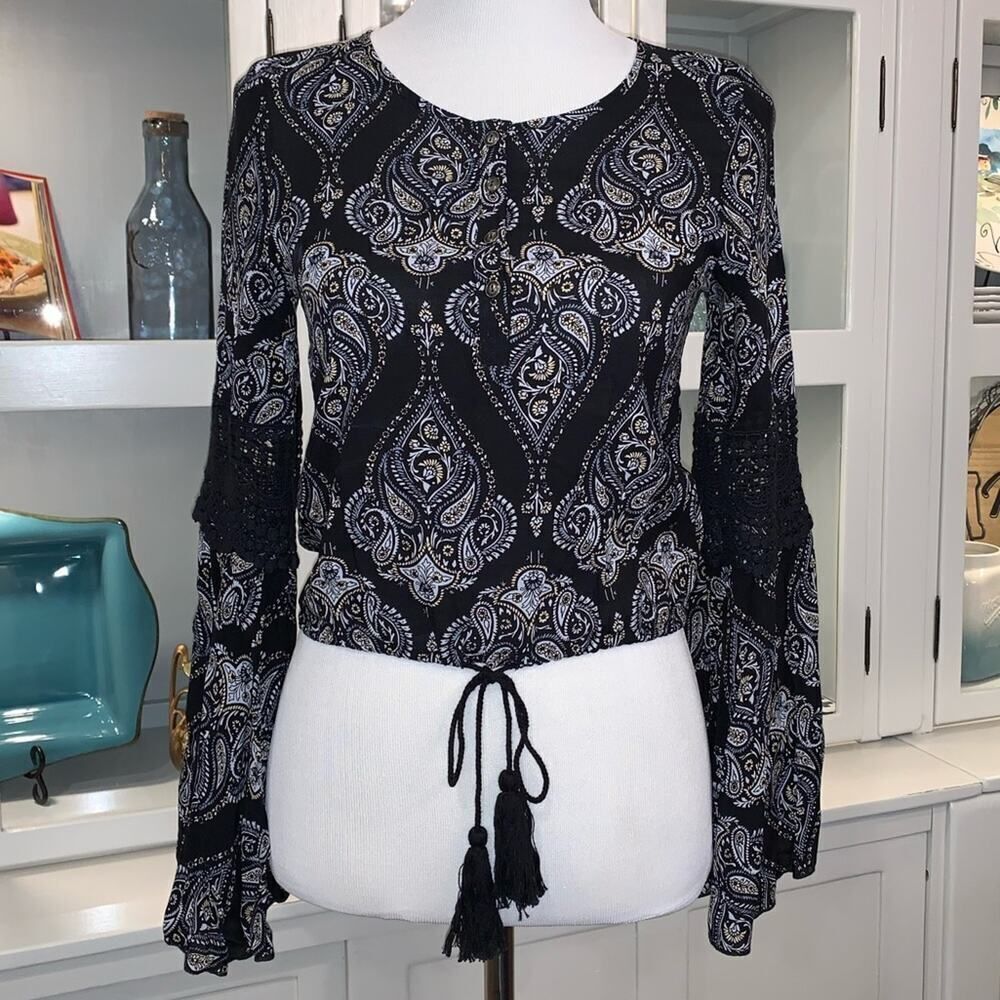 Kendall & Kylie Paisley Boho Cropped Top Sz XS